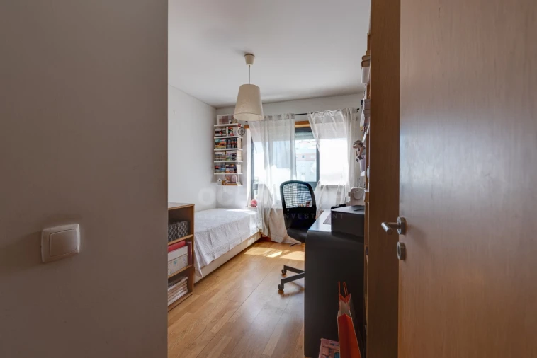 Apartamento T3 para Venda em Alvalade Foto 16