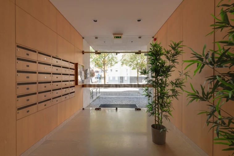 Apartamento T3 para Venda em Alvalade Foto 25