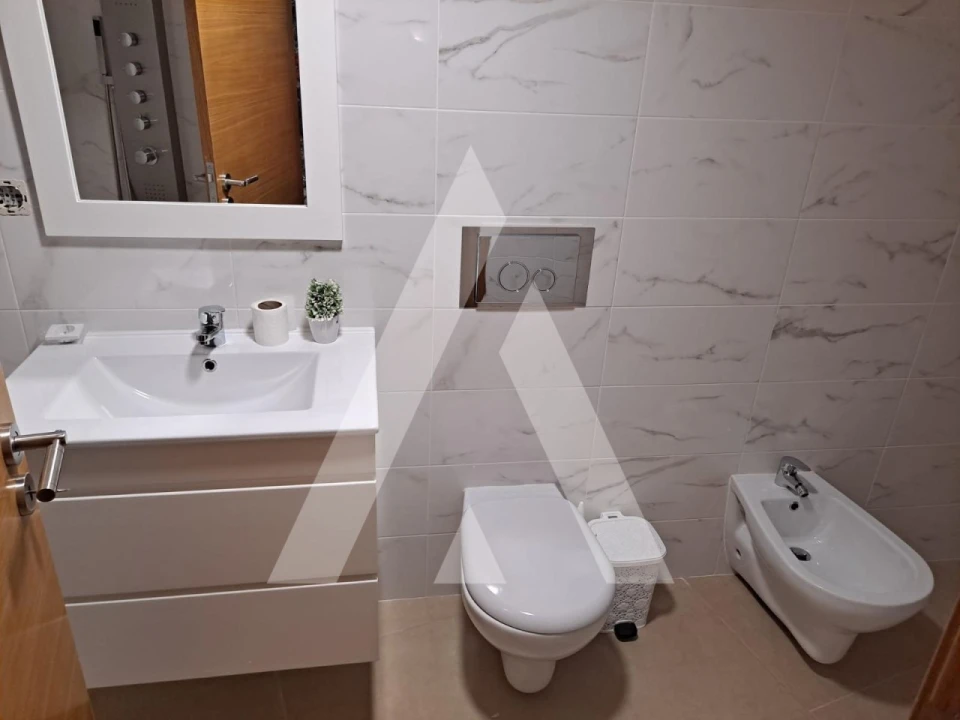 Moradia T3 para Venda em Duas Igrejas Foto 22