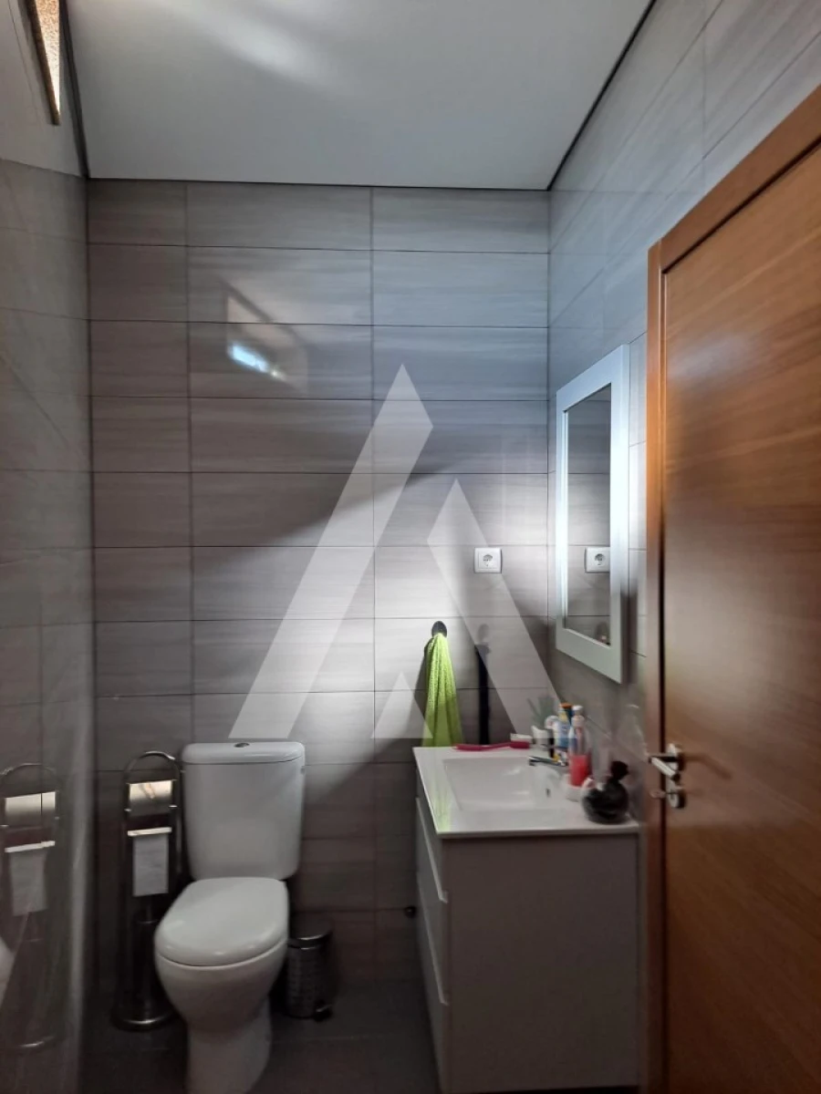 Moradia T3 para Venda em Duas Igrejas Foto 27