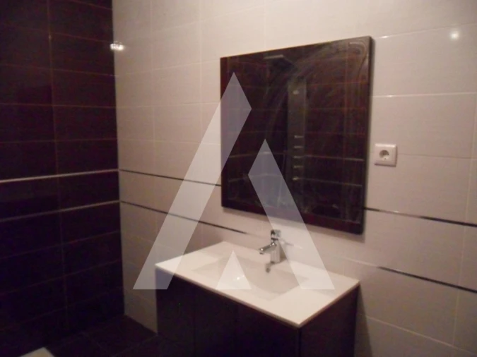 Moradia T3 para Venda em Duas Igrejas Foto 31