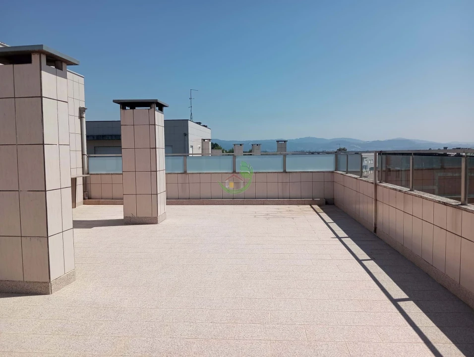 Apartamento T4 para Venda em Vila Verde e Barbudo Foto 25