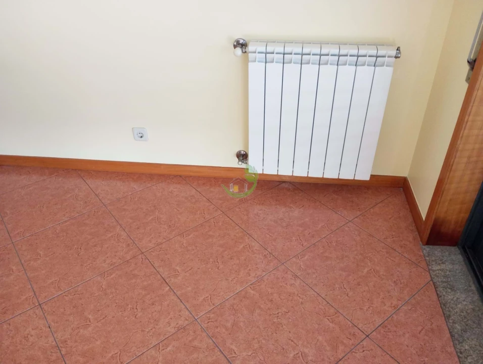 Apartamento T4 para Venda em Vila Verde e Barbudo Foto 28