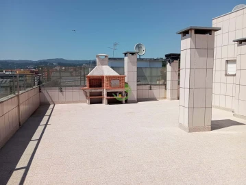 Apartamento T4 para Venda em Vila Verde e Barbudo