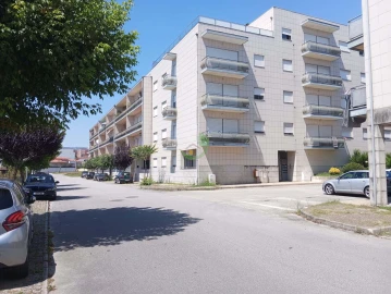 Apartamento T4 para Venda em Vila Verde e Barbudo