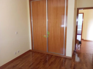 Apartamento T4 para Venda em Vila Verde e Barbudo