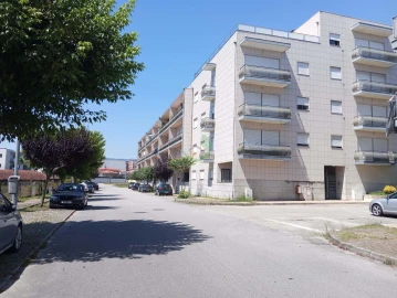 Apartamento T4 para Venda em Vila Verde e Barbudo