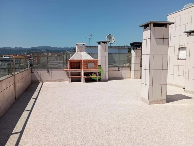 Apartamento T4 para Venda em Vila Verde e Barbudo Foto 26