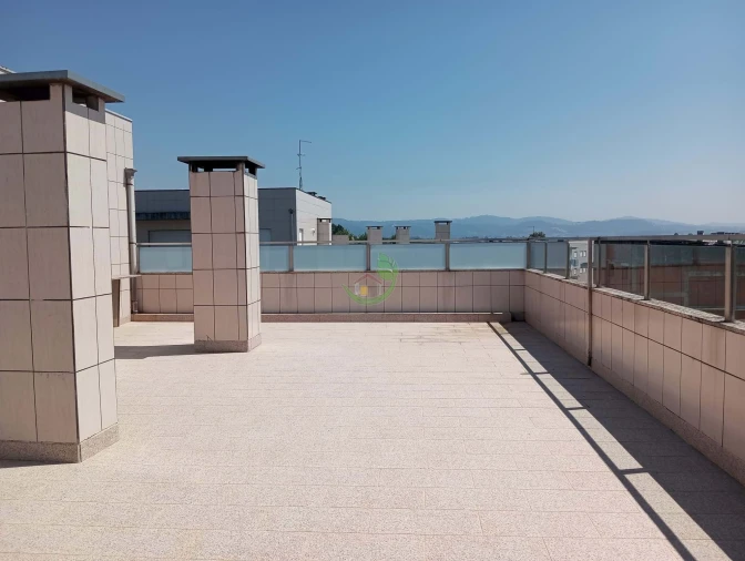 Apartamento T4 para Venda em Vila Verde e Barbudo Foto 25