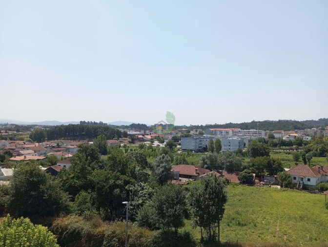 Apartamento T4 para Venda em Vila Verde e Barbudo Foto 33