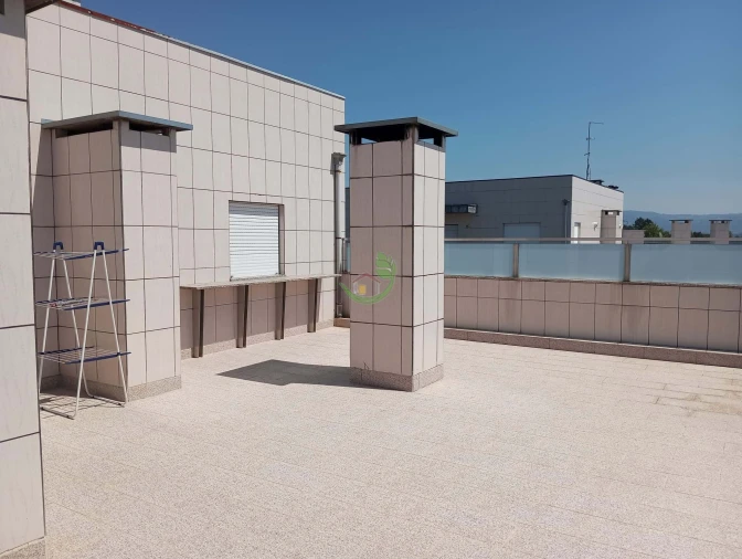 Apartamento T4 para Venda em Vila Verde e Barbudo Foto 23