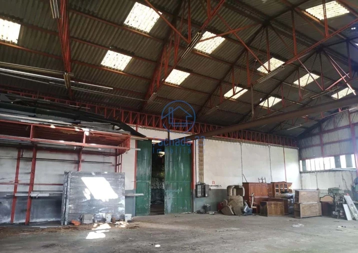 Armazém para Venda em Carvalhosa Foto 27