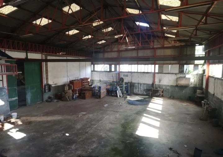 Armazém para Venda em Carvalhosa Foto 28