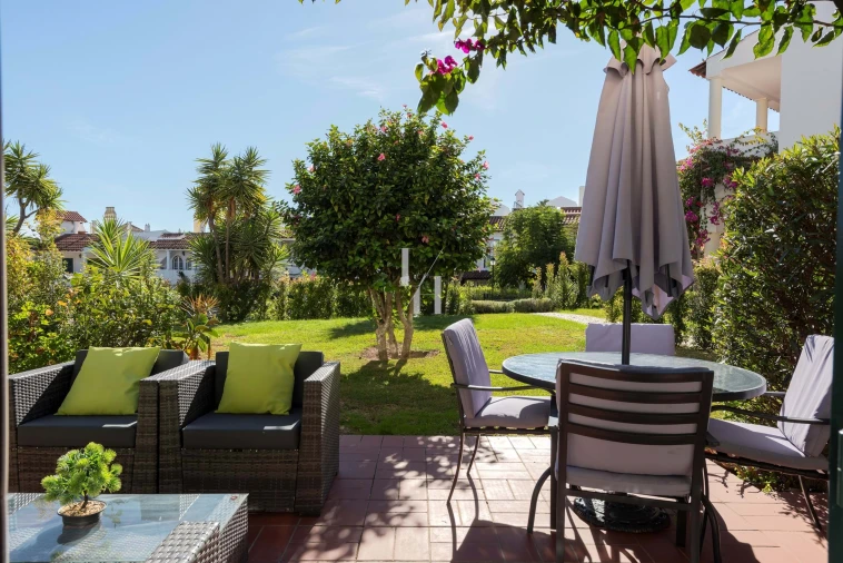 Moradia T2 para Arrendamento férias em Quarteira Foto 12