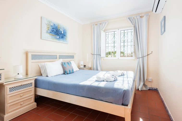 Moradia T2 para Arrendamento férias em Quarteira Foto 2