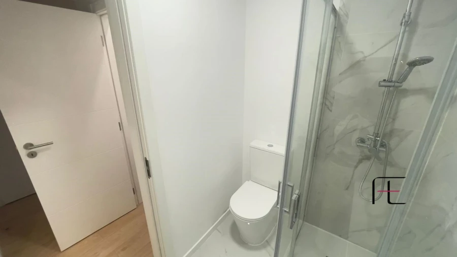 Apartamento T3 para Venda em Falagueira-Venda Nova Foto 3