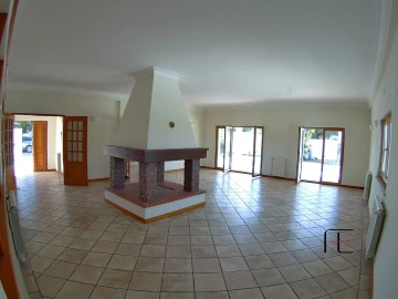 Moradia T5 para Venda em Sesimbra (Castelo)