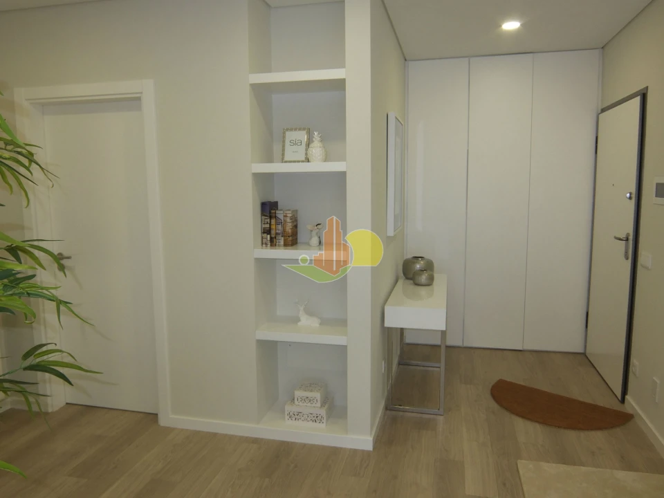 Apartamento T2 para Venda em Tavarede Foto 14