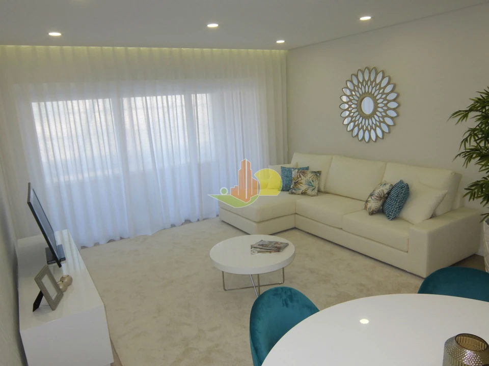 Apartamento T2 para Venda em Tavarede Foto 5