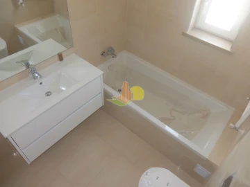 Apartamento T3 para Venda em Tavarede