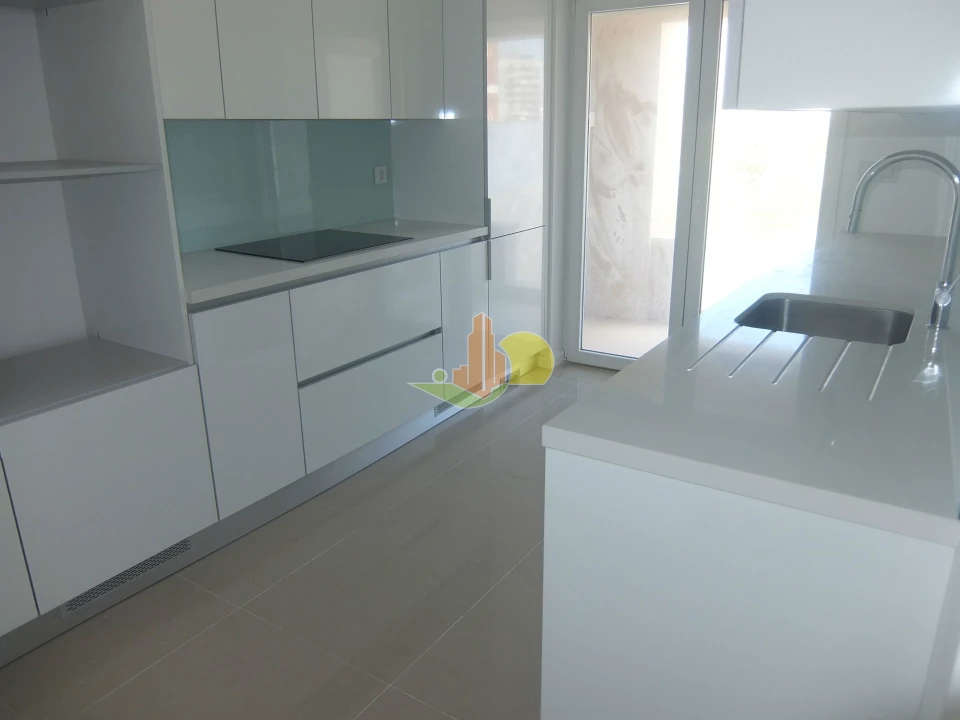 Apartamento T3 para Venda em Tavarede Foto 7