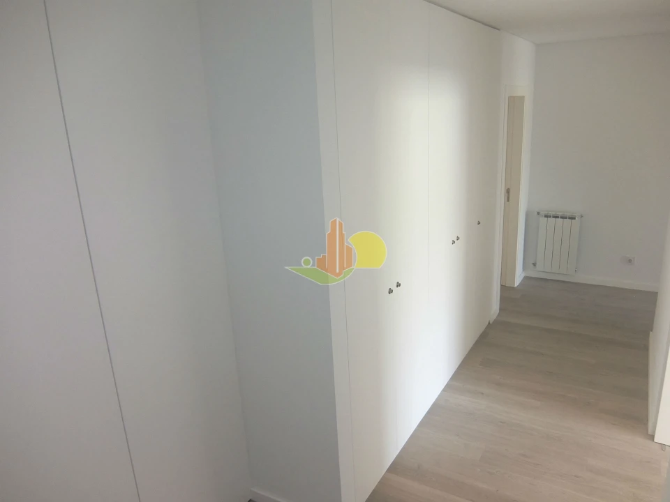 Apartamento T3 para Venda em Tavarede Foto 12