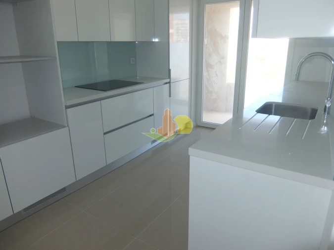 Apartamento T3 para Venda em Tavarede Foto 7