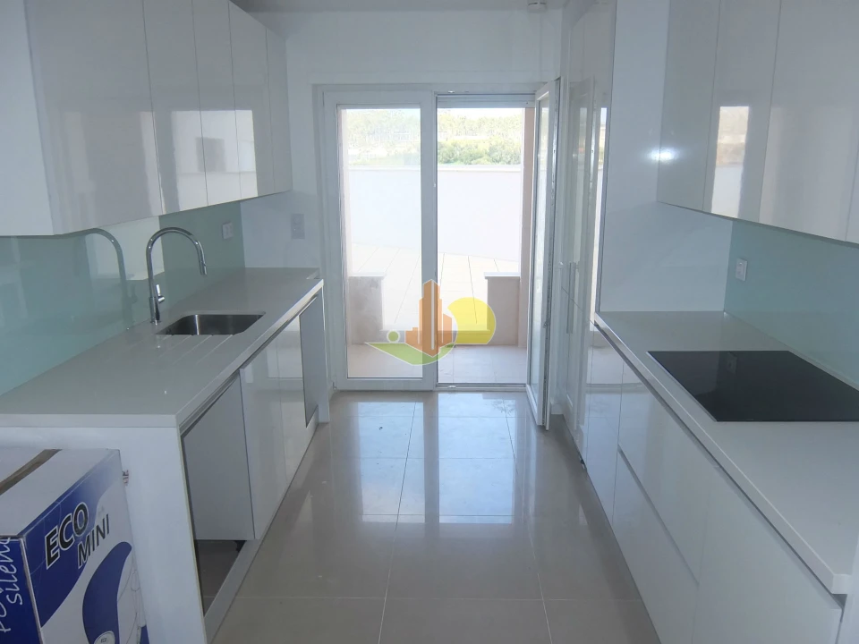 Apartamento T1 para Venda em Tavarede Foto 1