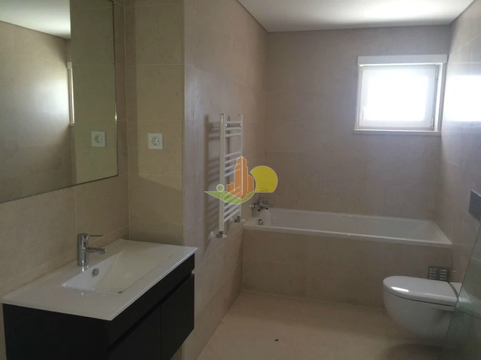 Apartamento T1 para Venda em Tavarede Foto 16