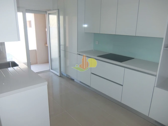 Apartamento T1 para Venda em Tavarede Foto 9