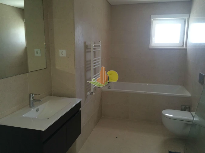 Apartamento T1 para Venda em Tavarede Foto 17