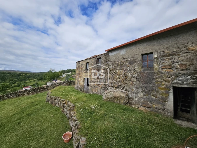 Moradia T4 para Venda em Gosende