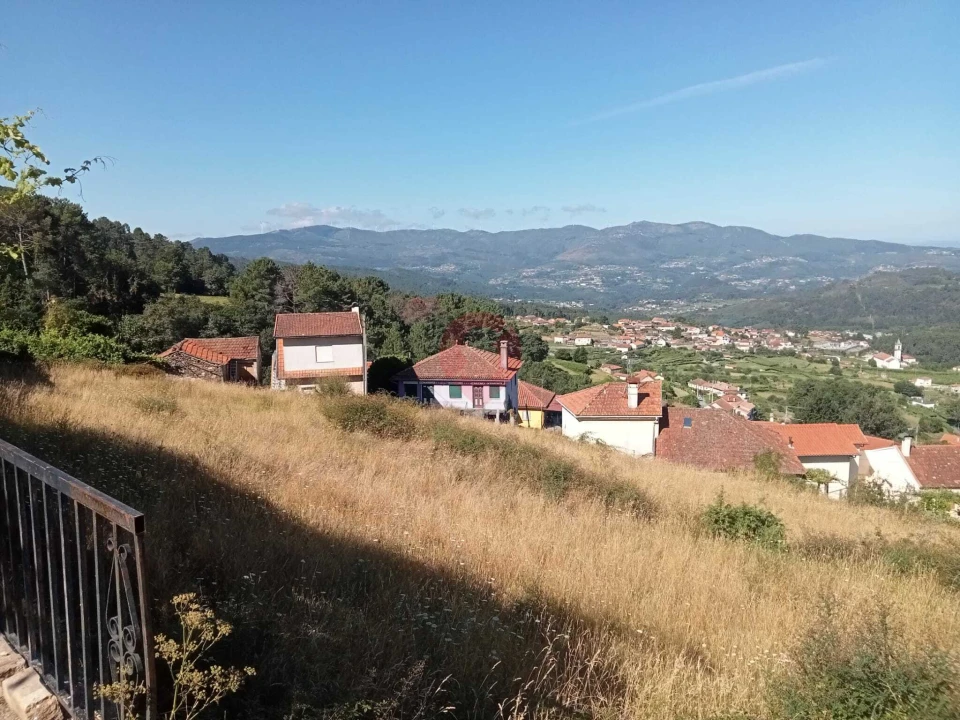 Moradia T3 para Venda em Riba de Mouro Foto 12