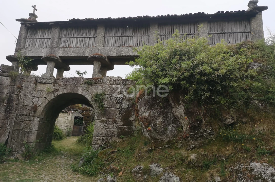 Moradia T1 para Venda em Aboim da Nóbrega e Gondomar Foto 3