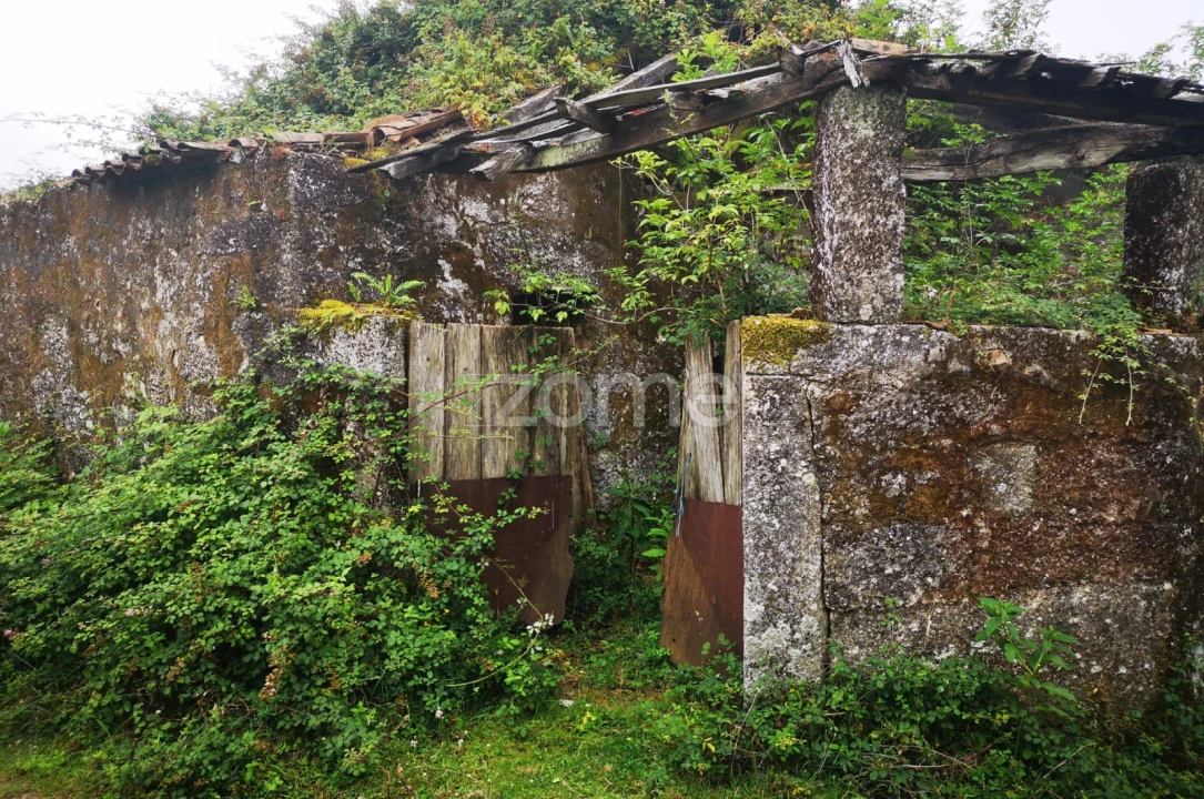 Moradia T1 para Venda em Aboim da Nóbrega e Gondomar Foto 1