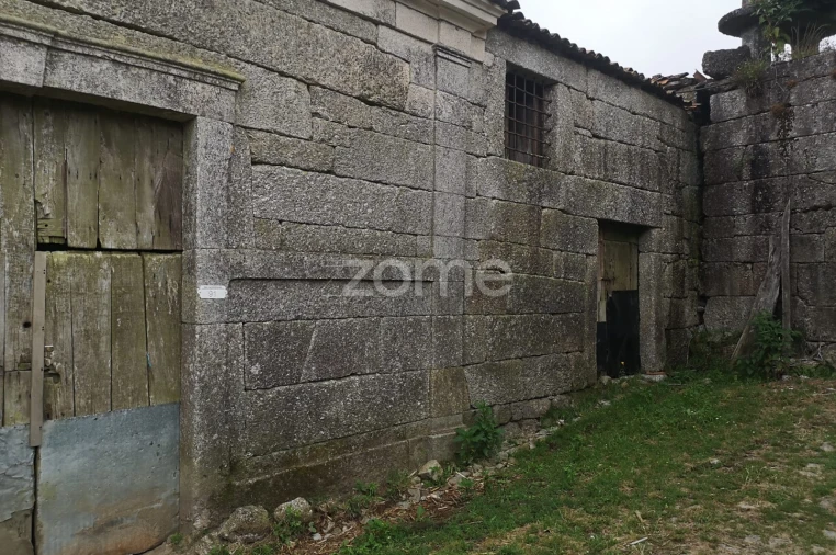 Moradia T1 para Venda em Aboim da Nóbrega e Gondomar Foto 24