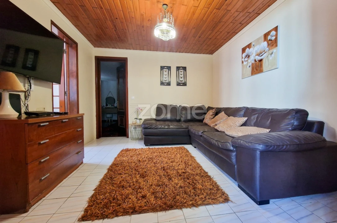 Moradia T5 para Venda em Pico da Pedra Foto 6