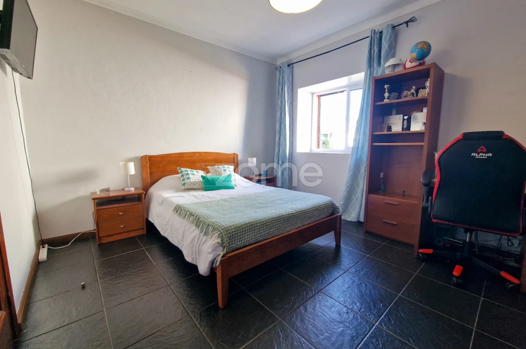 Moradia T5 para Venda em Pico da Pedra Foto 12