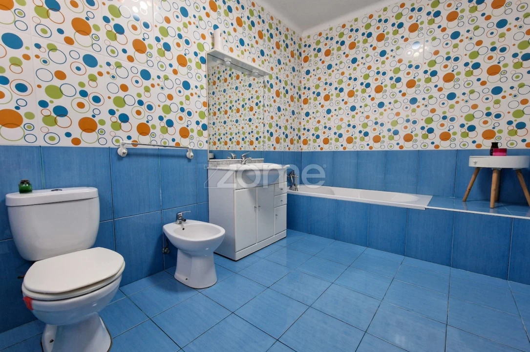 Moradia T5 para Venda em Pico da Pedra Foto 14