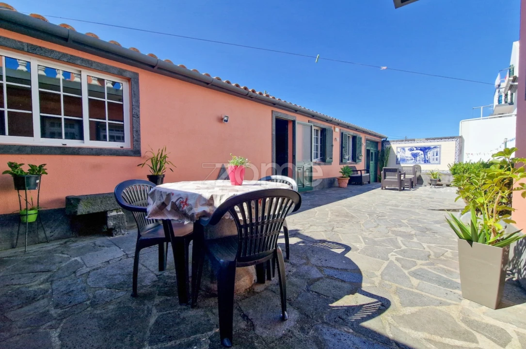 Moradia T5 para Venda em Pico da Pedra Foto 19