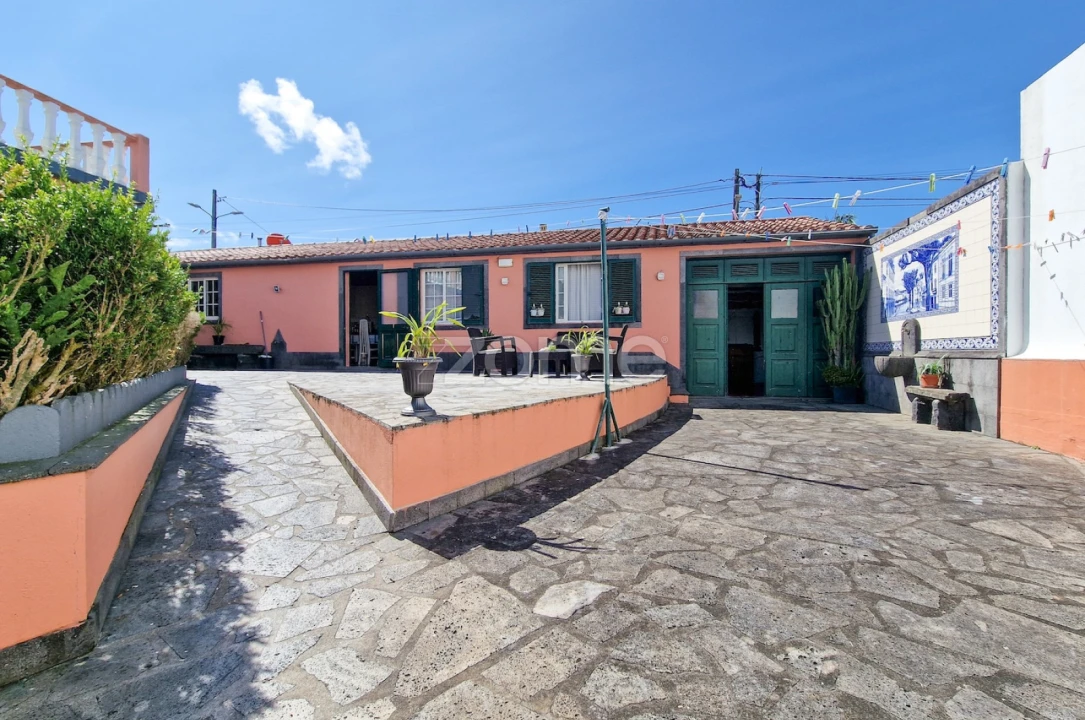 Moradia T5 para Venda em Pico da Pedra Foto 20