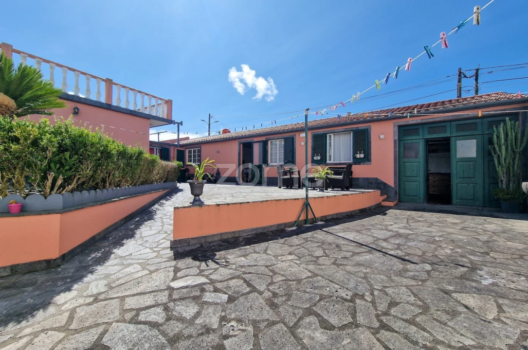 Moradia T5 para Venda em Pico da Pedra Foto 21