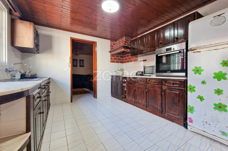 Moradia T5 para Venda em Pico da Pedra Foto 25