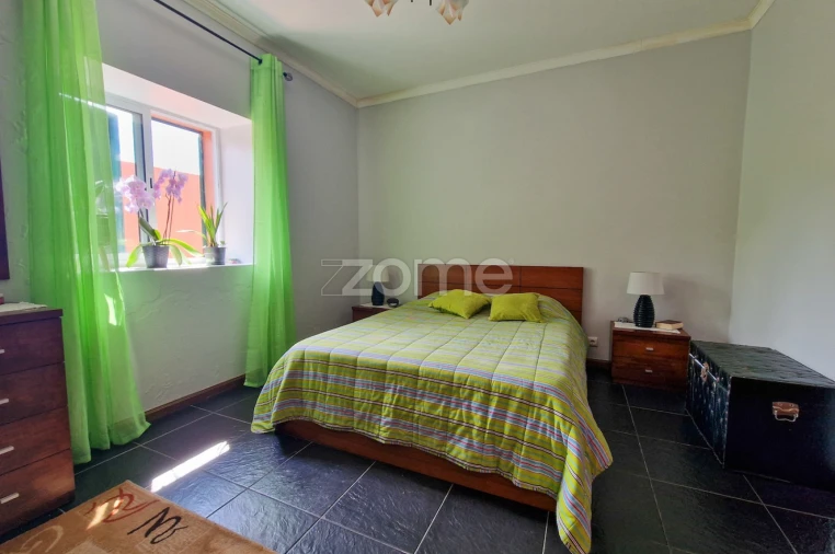 Moradia T5 para Venda em Pico da Pedra Foto 11