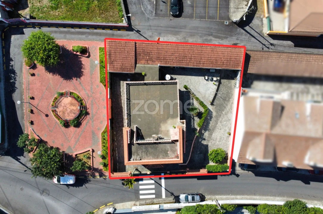 Moradia T5 para Venda em Pico da Pedra Foto 26