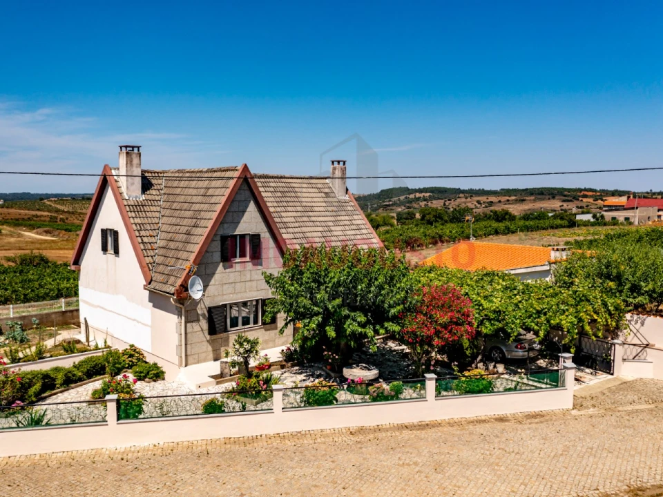 Moradia T5 para Venda em Vermiosa Foto 1
