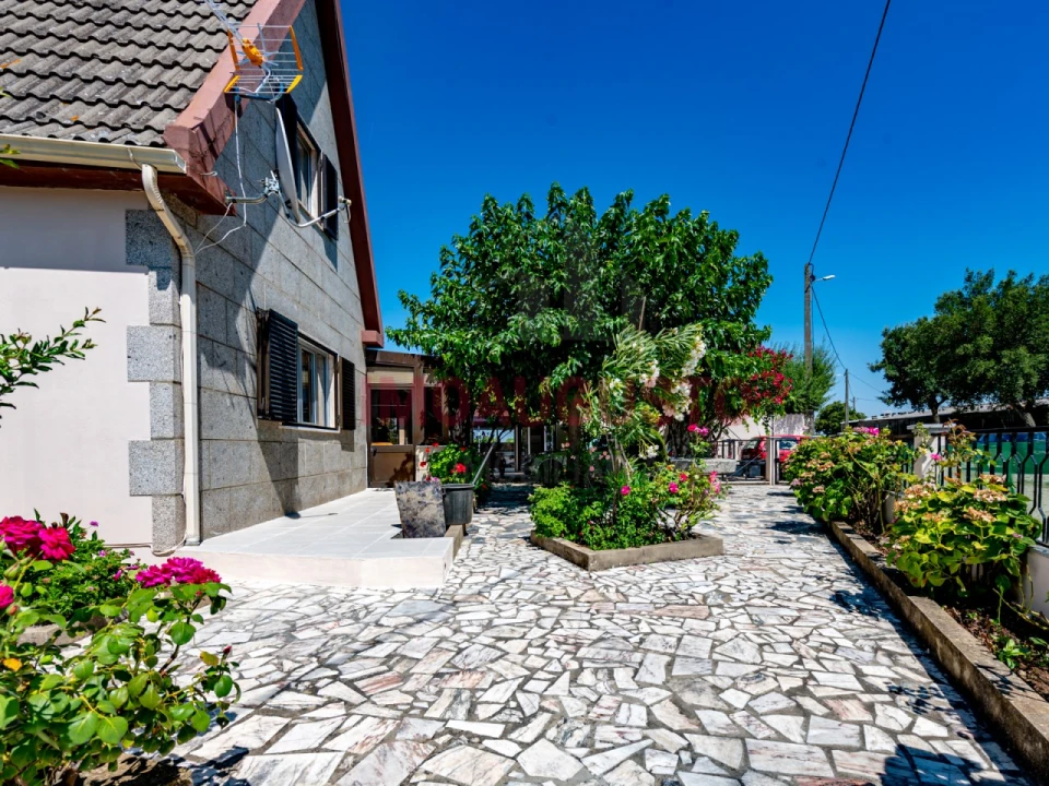 Moradia T5 para Venda em Vermiosa Foto 38