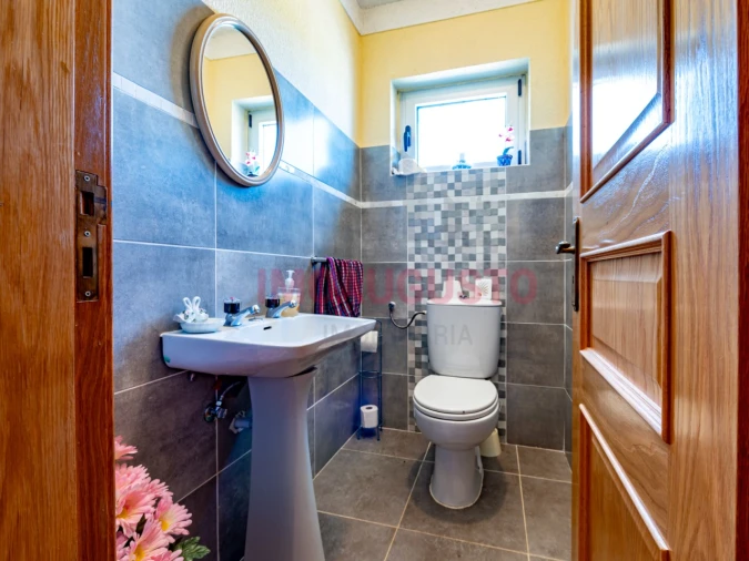 Moradia T5 para Venda em Vermiosa Foto 23