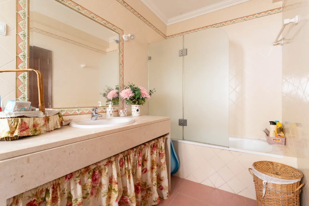 Moradia T4 para Venda em A dos Negros Foto 16