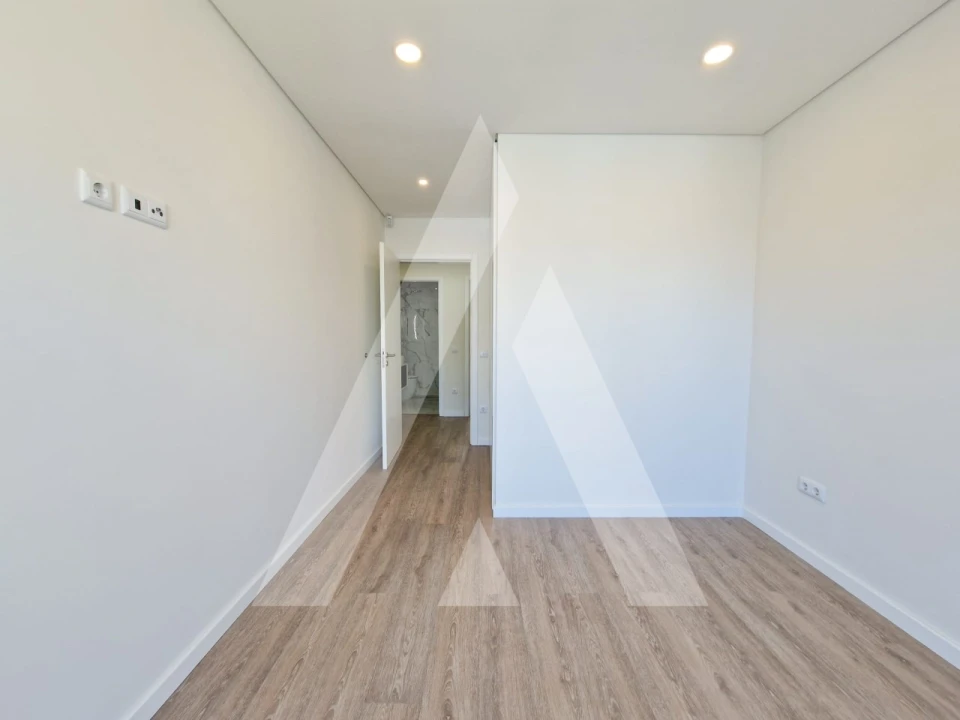 Apartamento T2 para Venda em Gafanha da Encarnação Foto 11